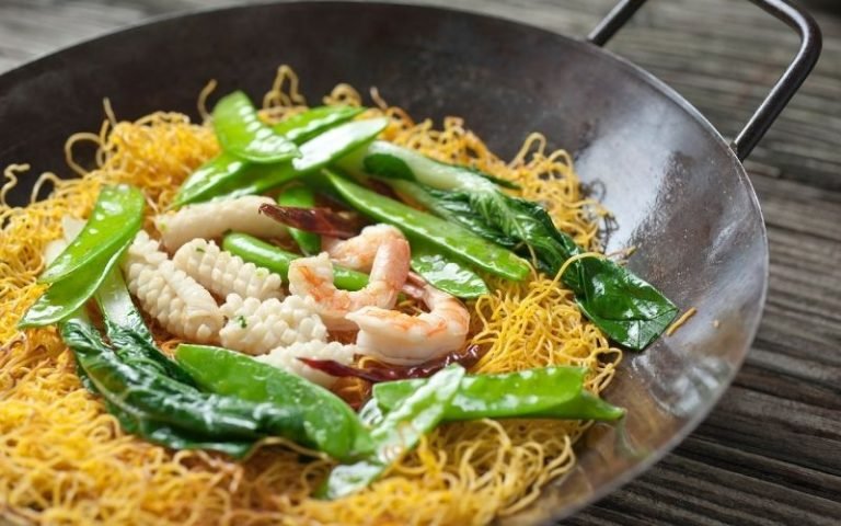 Chow Mein vs Lo Mein – Main differences and curiosities [with Recipes]