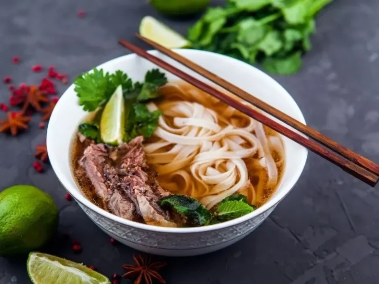 Pho Dac Biet – A Glorious Vietnamese Dish [with Recipe]
